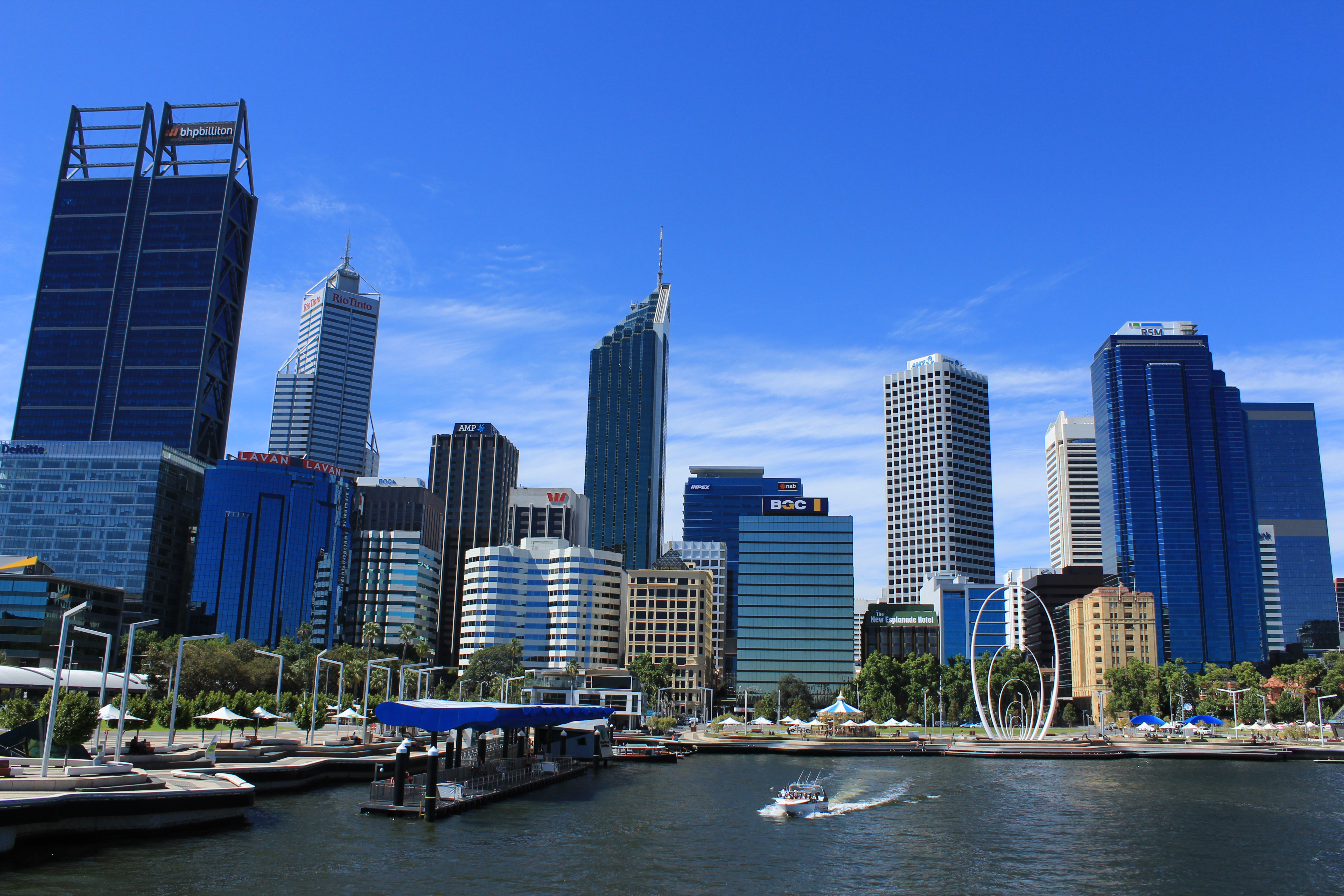 Best things to do in Perth - one day itinerary. City views of Perth from Elizabeth Quay